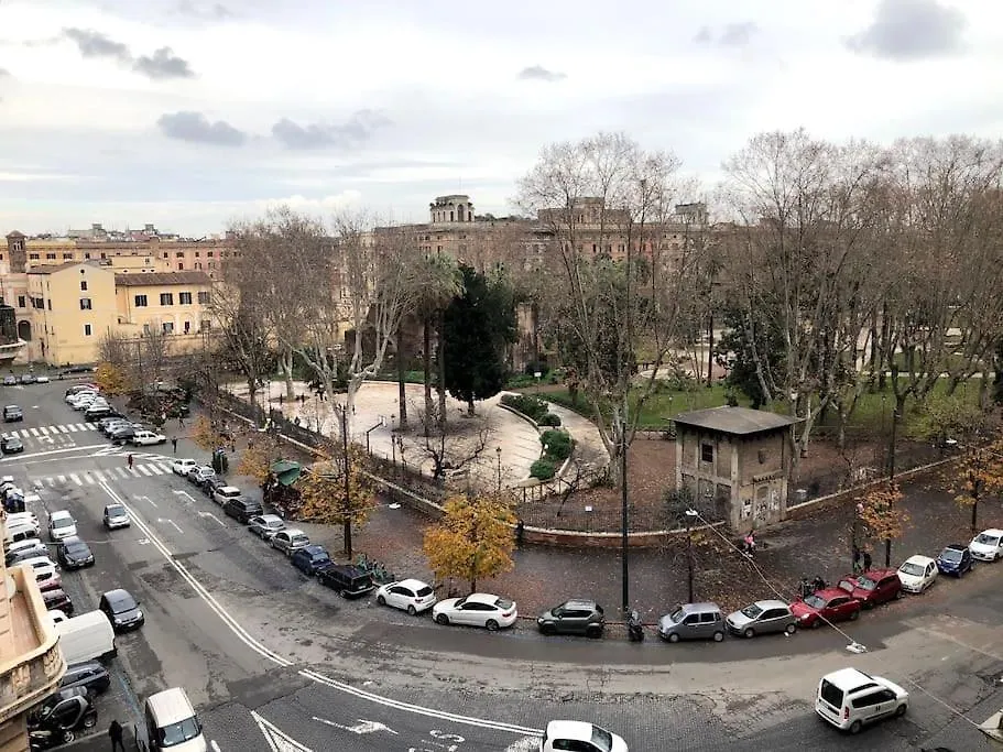 Large Apartment In Rome City Center